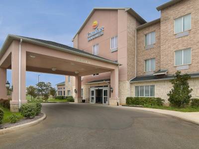 Comfort Inn & Suites Near Lake Lewisville