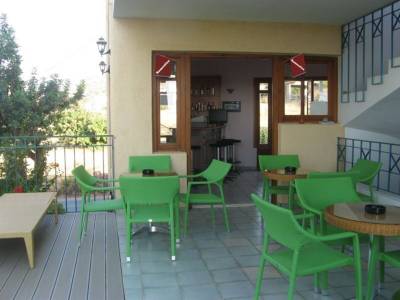 Romantica Hotel Apartments