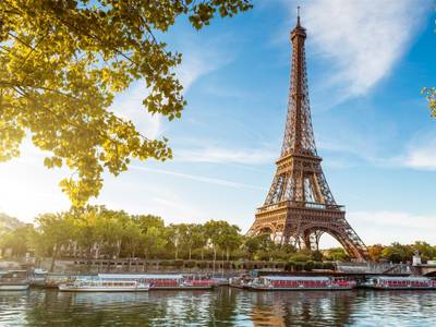 Courtyard Paris Boulogne