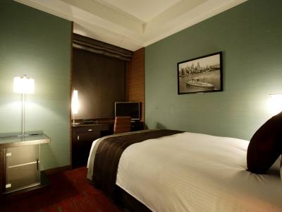 Trusty Tokyo Bay Side