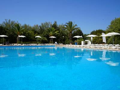 Nicolaus Club Meditur Village