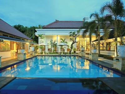 Inna Bali Heritage Hotel