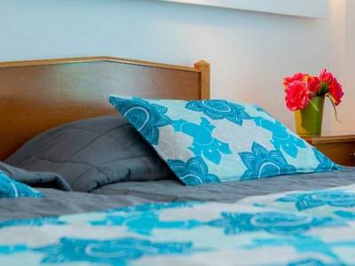 Irinis Rooms & Restaurant