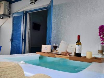 Coralli Beach Apartments