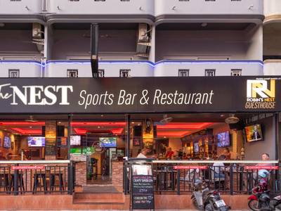 Robins Nest Restaurant And Guesthouse