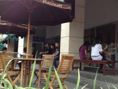 The Square Hotel Surabaya