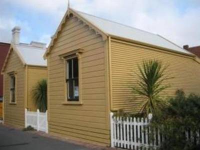 Wellington City Cottages