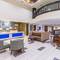 Holiday Inn Express Hotel & Suites Lakeway