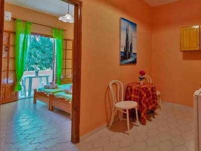 Villa Olive Apartments