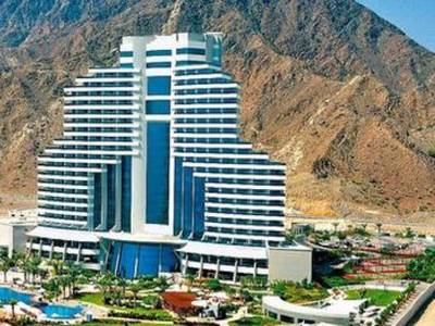 Le Meridien Al Aqah Beach Resort