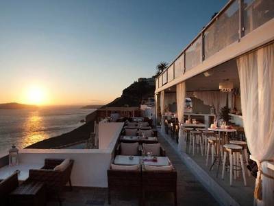 Loucas on the Cliff (Foto)