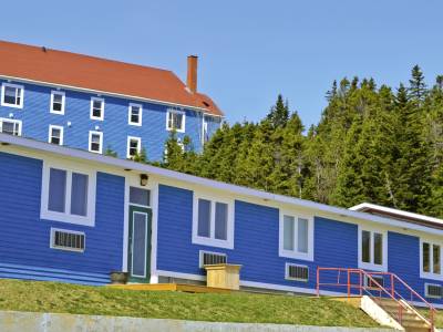 Anchor Inn Hotel & Suites