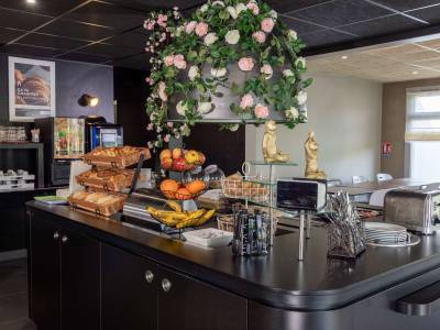 Campanile Macon Nord - Sennecé