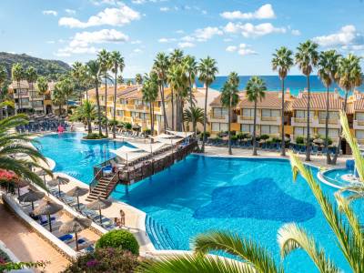 Royal Son Bou Family Club