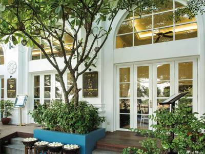 Frangipani Royal Palace