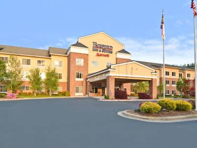 Fairfield Inn & Suites Cherokee
