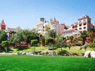 Bahia Del Duque Resort