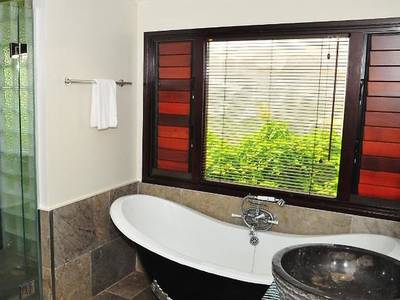 Crown Beach Resort & Spa