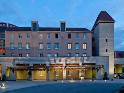 Explorers Hotel at Disneyland Paris