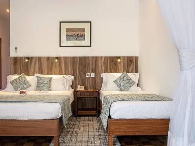 Travellers Beach Hotel