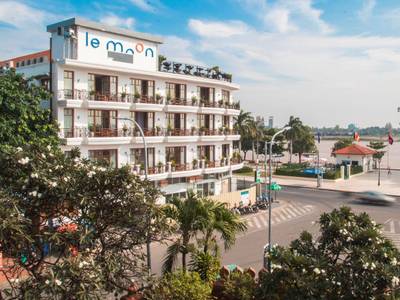 Amanjaya Pancam Suites Hotel