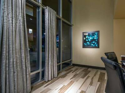 Holiday Inn Express & Suites Colorado Springs Central