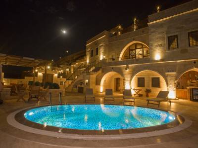 Kayakapi Premium Caves