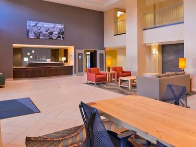 Holiday Inn Express & Suites Page (Foto)