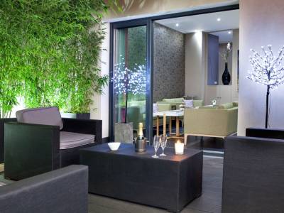 Hotel Serotel Suites