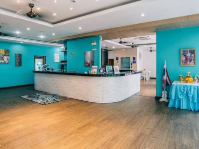 iCheck inn Central Patong