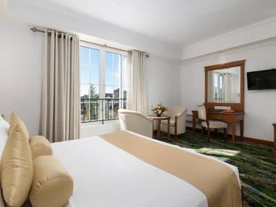 Araliya Green Hills Hotel