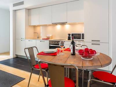 Home Around Rambla Suite & Pool