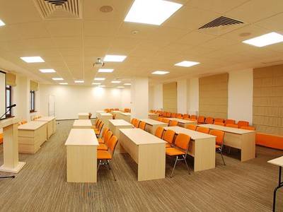 Rius Business Centre & Hotel