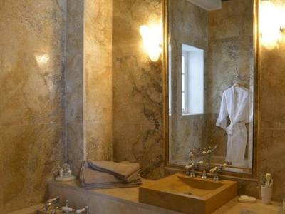 The Knowledge Palais Bayram