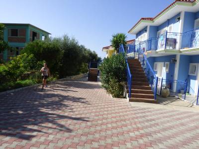 Milos Studios (Foto)