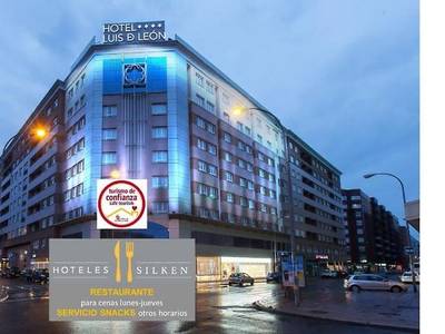 Silken Luis de Leon (Foto)