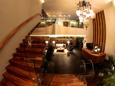 Square Small Luxury Hotel