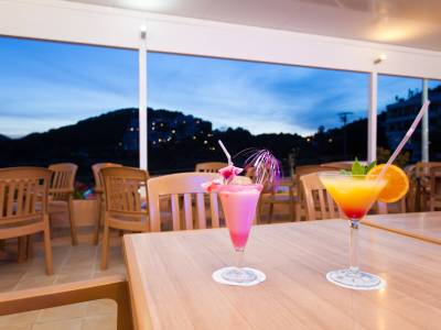 Apartamentos Oasis Sa Tanca