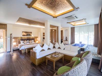 Aroma Beach Resort & Spa