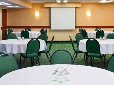 Courtyard Atlanta Windy Hill/Ballpark