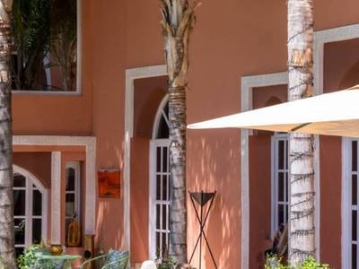 Albakech House Hotel