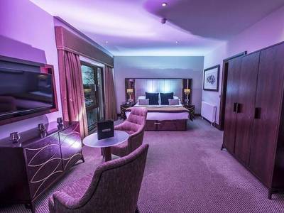 Parklands Hotel & Country Club