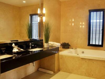 Blue Water Club Suites