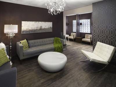 Four Points by Sheraton Calgary West