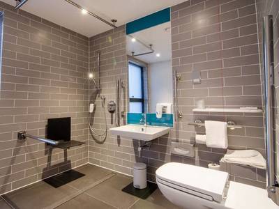 Holiday Inn Express London - Ealing