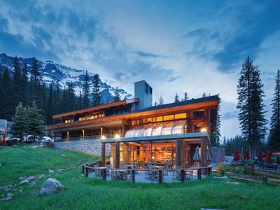 Moraine Lake Lodge