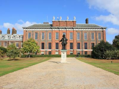 Roland House Apartments 