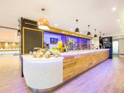 Holiday Inn Gatwick Airport