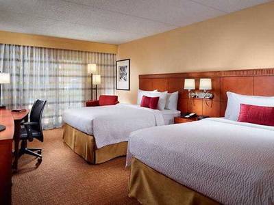 Courtyard Savannah Midtown