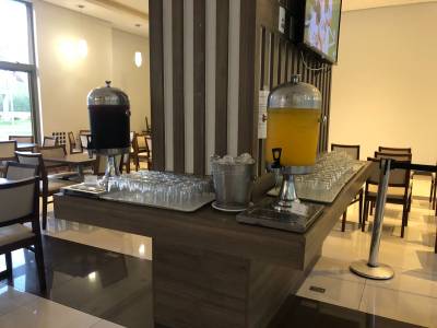 Nobile Inn & Suites Via Premiere